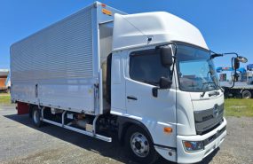 [ ID 1676271314 ] 2019 Hino Ranger Aluminum Wing High Roof Wide 100,000km MOT