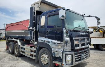 [ ID 1686109818 ] 2016 Isuzu Giga Dump Truck with 400,000km on the clock