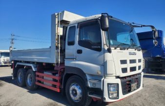 [ ID 1703485287 ] 2015 Isuzu Giga Dump Truck with 340,000km on the clock