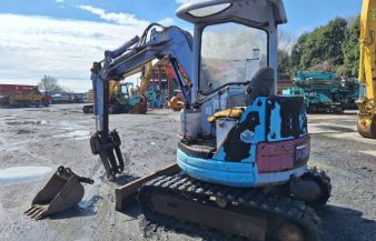 [ ID 1712209114 ] 1993 Komatsu PC28UU-2 Mini Excavator with Scissors and Bucket