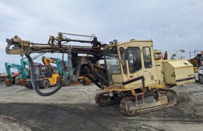 [ ID 1713509553 ] 1999 INGERSOLL RAND Hydraulic Crawler Drill CDH-831C